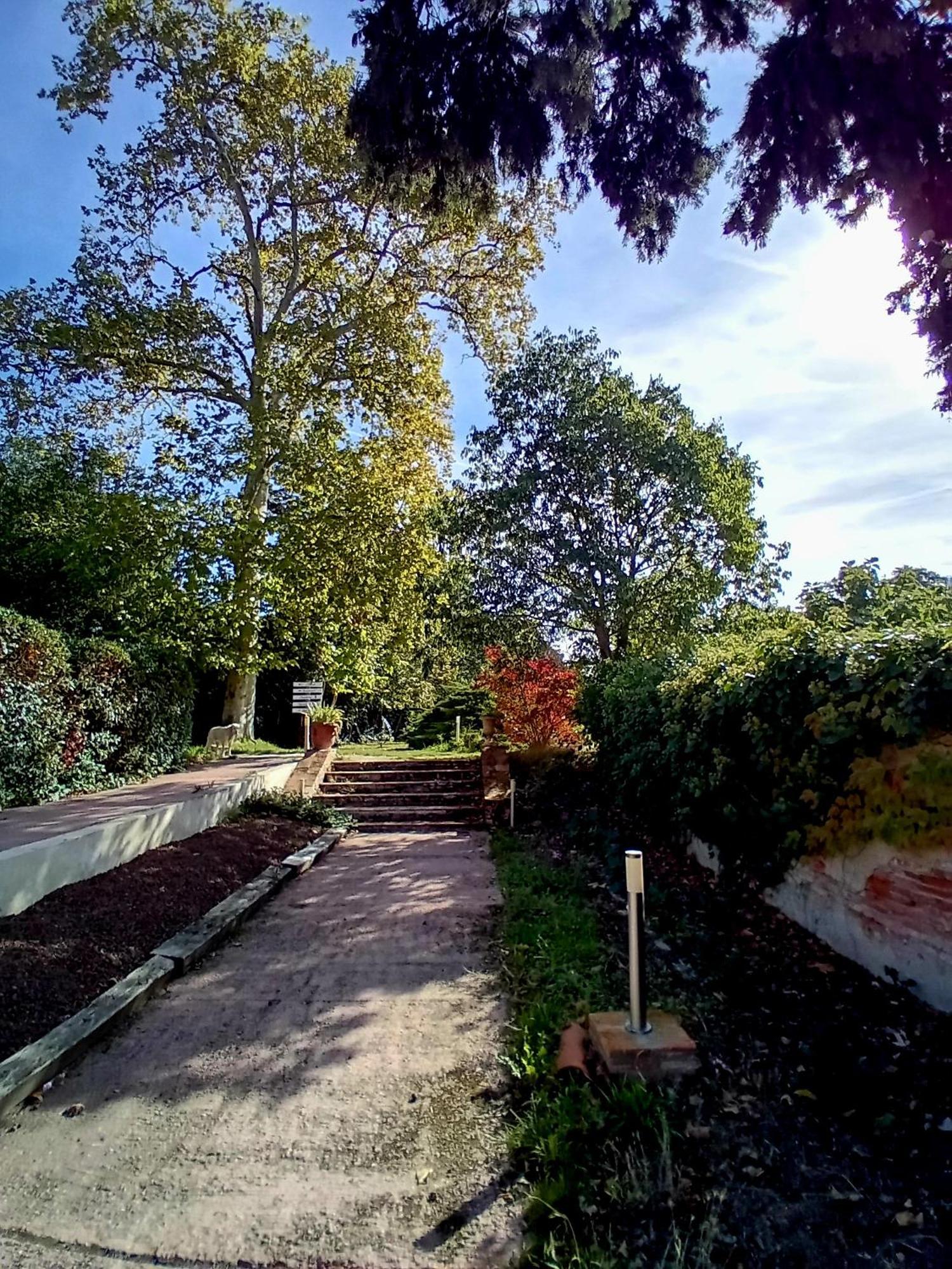 Bed and Breakfast Logis Domaine De Peyrolade Daux Екстер'єр фото