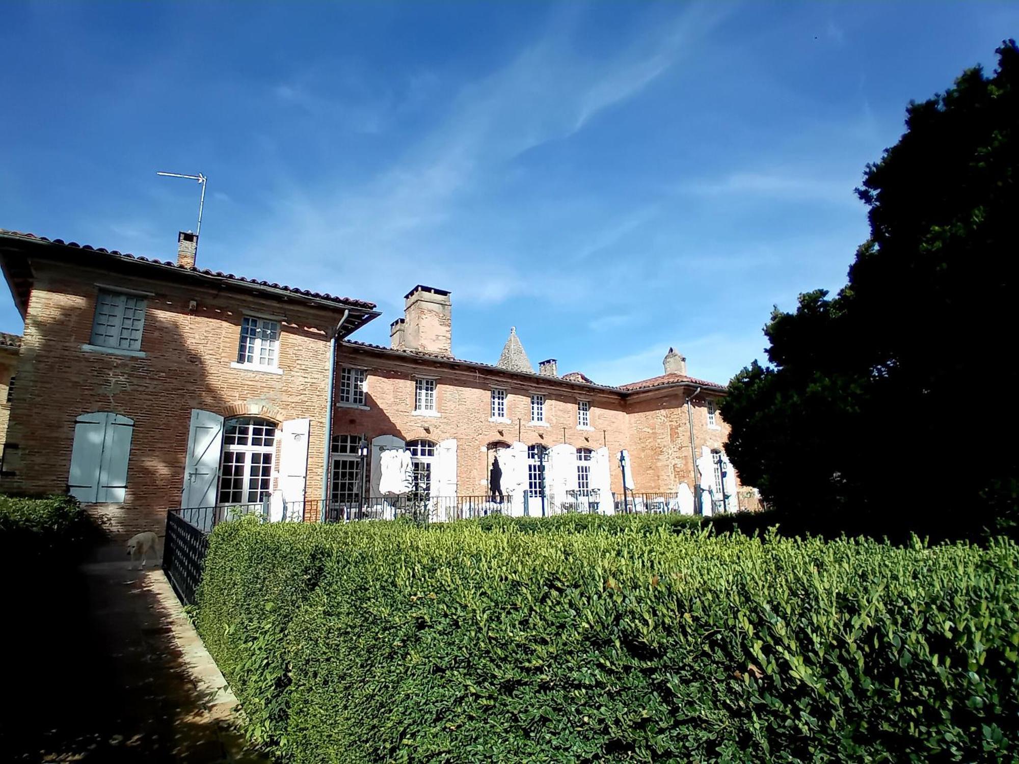 Bed and Breakfast Logis Domaine De Peyrolade Daux Екстер'єр фото